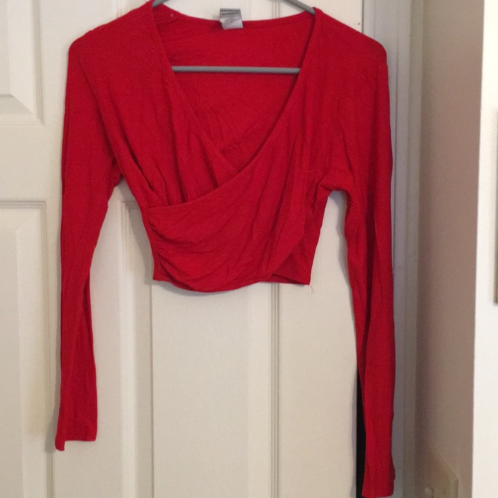 Front criss-cross crop top, never worn